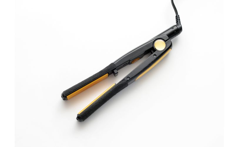 Can You Use Hair Straighteners As An Iron?