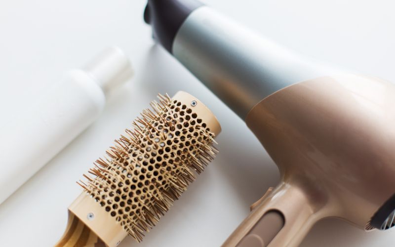 How To Clean Hair Dryer Brush?