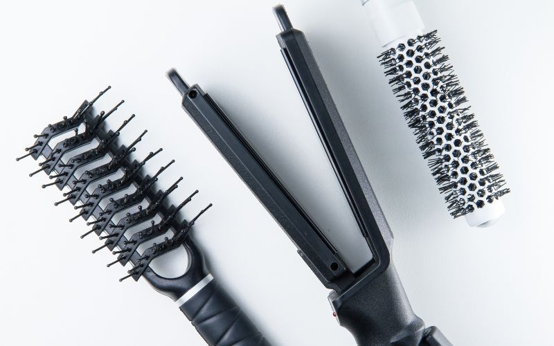 How To Clean Hair Straightener Brush?