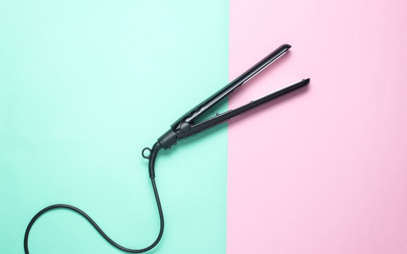 How To Clean Hair Straightener Plates?